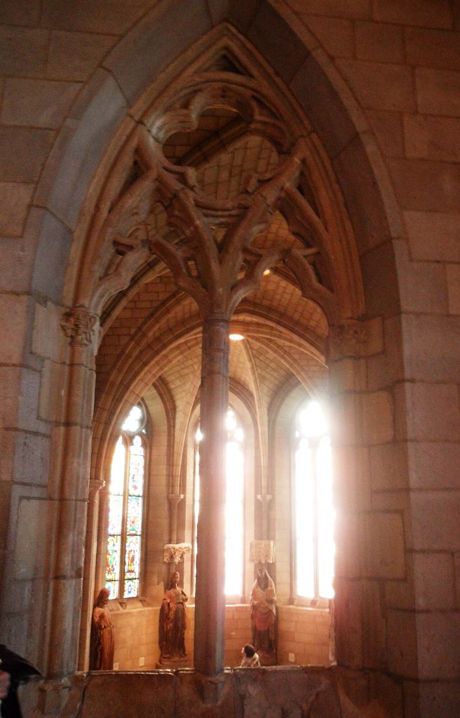 Double-Lancet Window with Quatrefoil Oculus from Church La Tricherie near Châtellerault Poitou-Charentes Vienne France Gothic Chapel View The Met Cloisters Gallery 09.