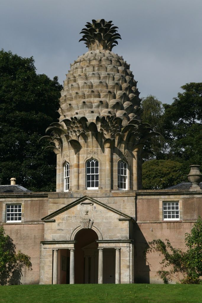Pineapple Dunmore Park.