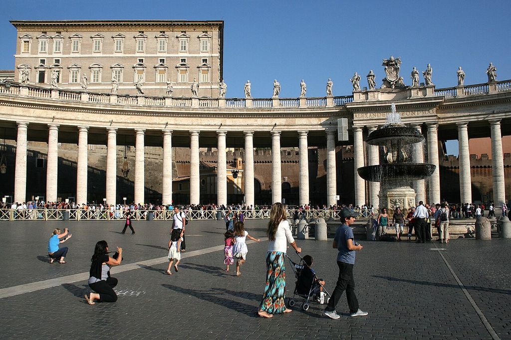 The "Antic Fountain" by Carlo Maderno , the northern colonnade by Bernini and the Apostolic Palace - Saint Peter's Square in the Vatican City.