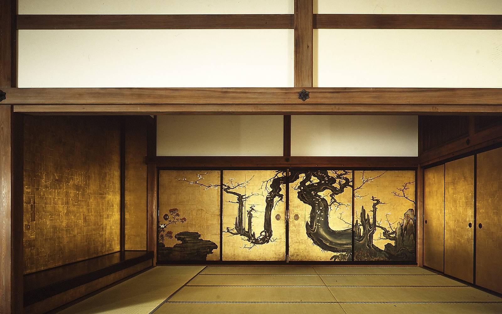 Old Plum by Kanō Sansetsu installed across sliding doors in a Japanese interior
