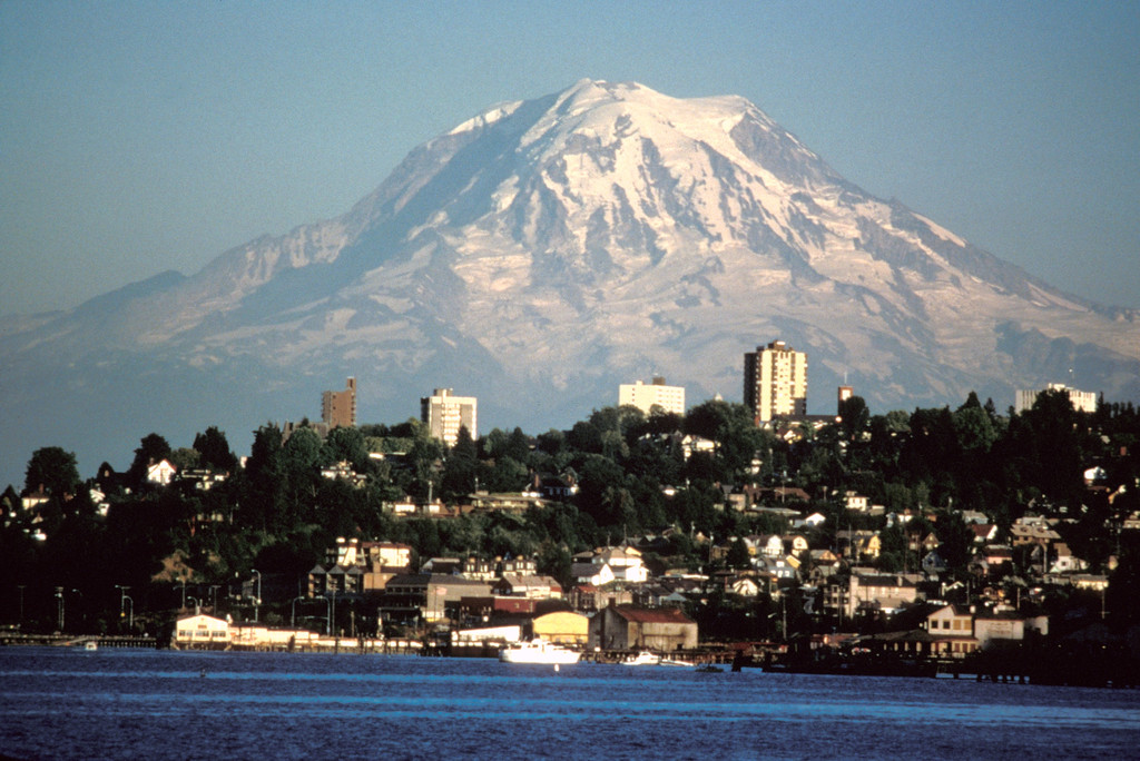 Lyn Topinka, Mount Rainier and Tacoma, Washington, August 20, 1984, from the shore along Commencement Bay. A later regional view, not Gifford’s exact viewpoint.